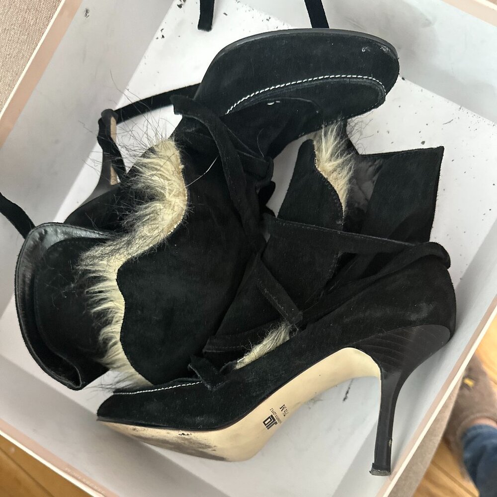 JLO  black stilettos size 7 1/2